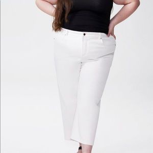 Universal Standard White Bae Boyfriend Cropped Jean